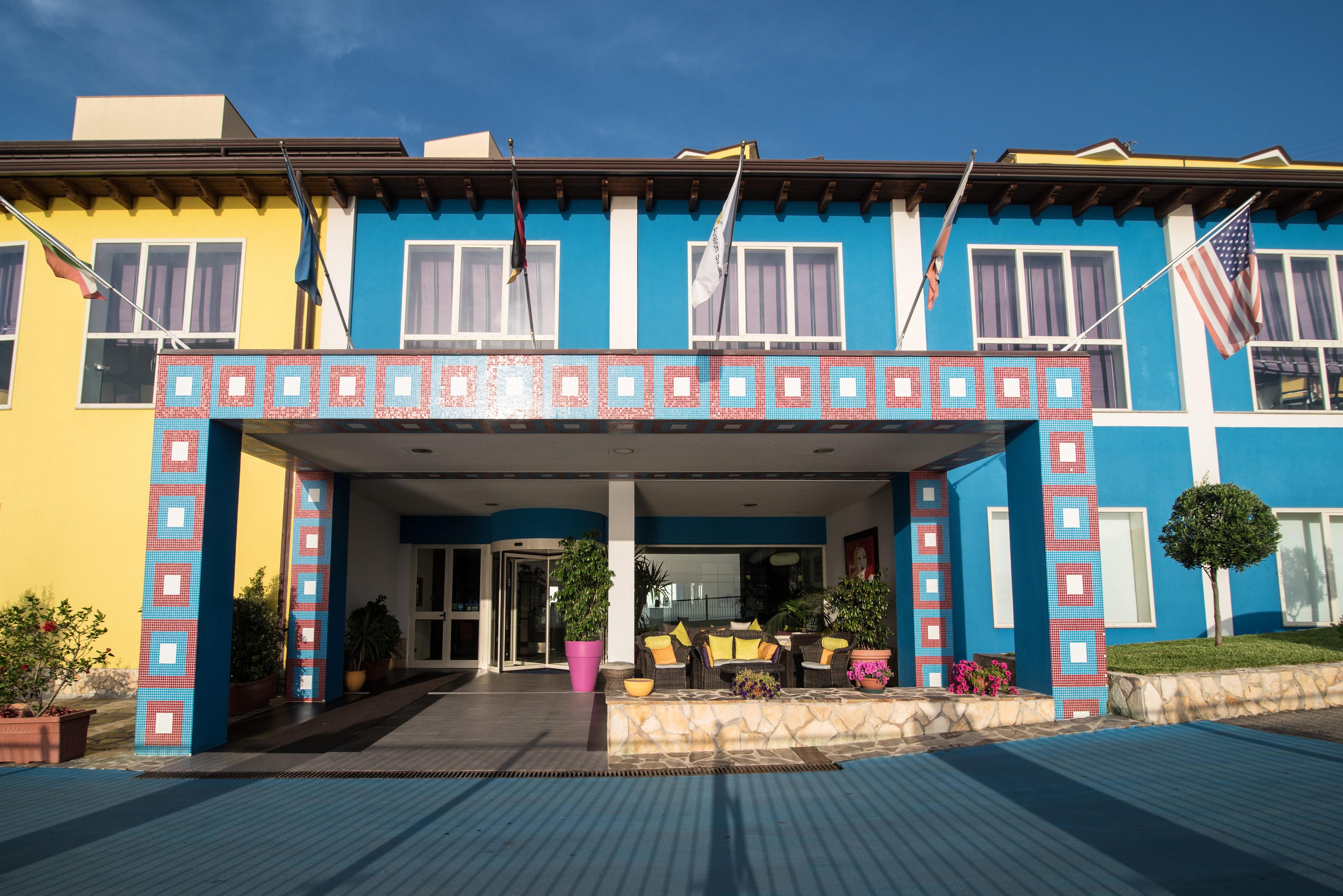Gh Avalon Sikani Gioiosa Marea Exterior foto